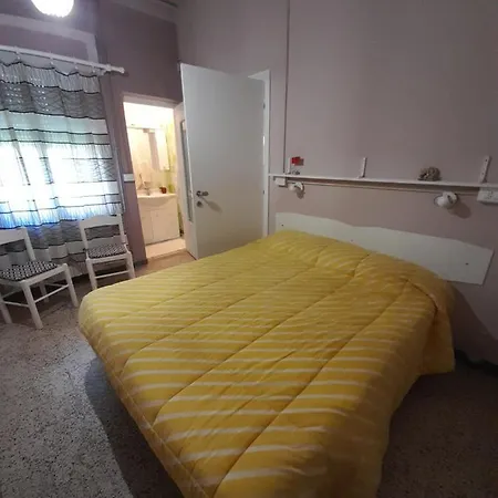 Dipendenza Del Grillo Lägenhetshotell *