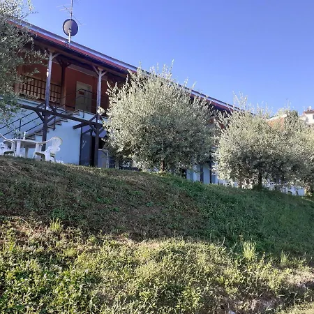 Dipendenza Del Grillo Lägenhetshotell Coreglia Antelminelli